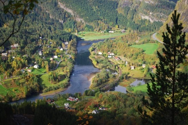 Vitenskapelig råd for lakseforvaltning peker på lus og rømt laks som største utfordringer