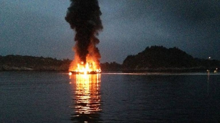 Fôrflåte i brann