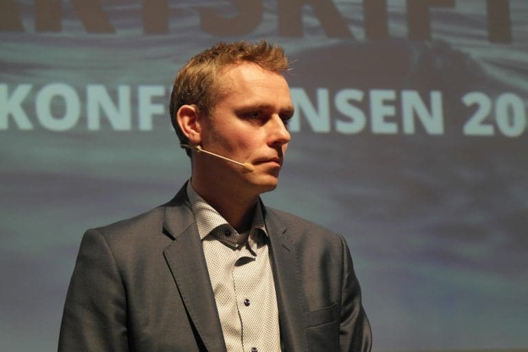 Senterpartiet går ut mot utenlandske oppdrettsinvestorer: – Rett og rimelig at vi nå tar noe av dette overskuddet og beholder det i Norge