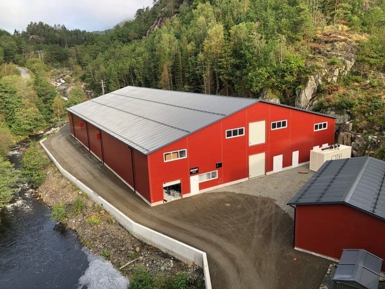 Nå har Mowi åpnet sitt nye settefiskanlegg på Sørlandet