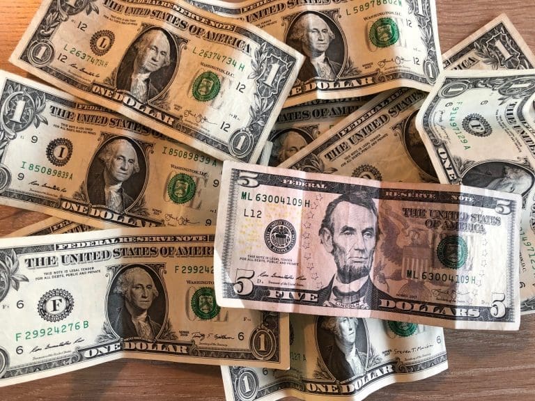 Råsterk dollar kan gi kostnadsbyks