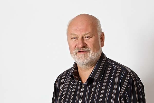 Bjørn Apeland (65) starter med steinbitoppdrett i Canada – vil produsere 5.000 tonn årlig på land