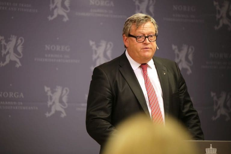 Nesvik til iLaks: – Jeg forventer at trafikklysene vil komme veldig kjapt når ny statsråd er på plass