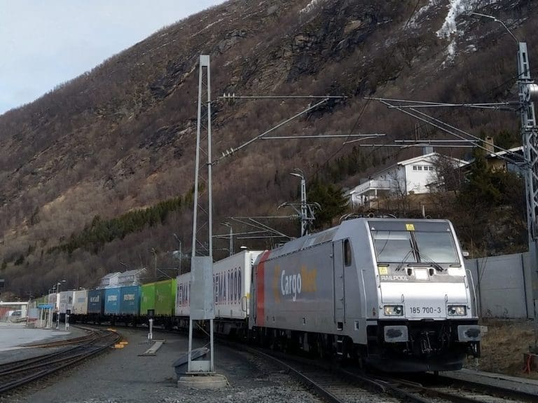 I dag går det nye laksetoget fra Narvik til Malmø