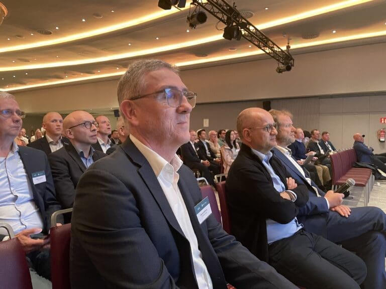Blar opp 10,2 milliarder: Cermaq kjøper Griegs aktiviteter i Canada og Finnmark