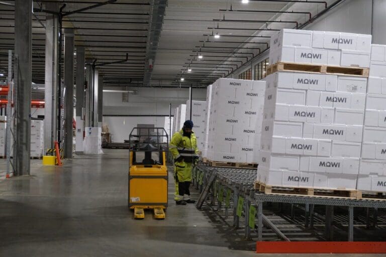 Arctic Securities tror Mowi slakter vesentlig mer laks enn guidet for tredje kvartal