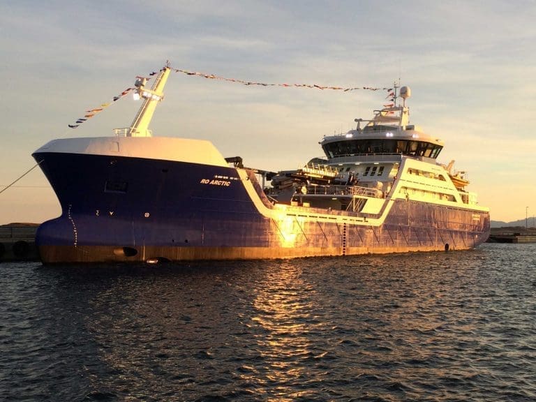 “Ro Arctic” dekker opp for tre brønnbåter