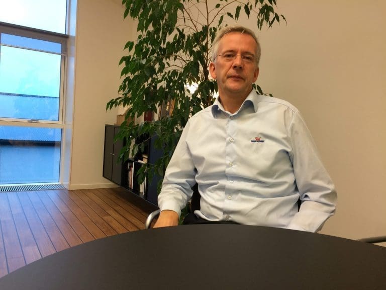Inngår langtidskontrakter høyt oppe på 50-tallet