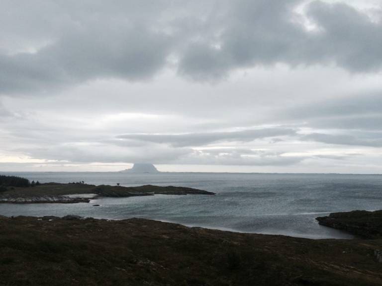 Lovundlaks og Nova Sea ble hørt. Trænabanken foreslås vurdert for oppdrett til havs