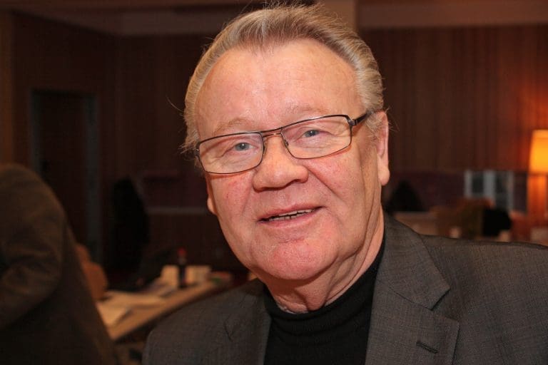 Mangeårig regiondirektør i Fiskeridirektoratet i Troms støtter omstridt oppdrettsvedtak