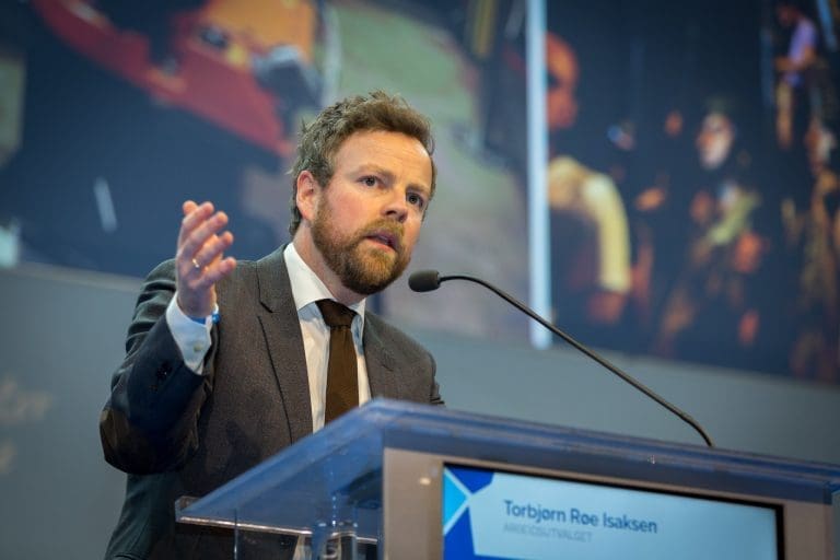 Røe Isaksen overtar som fiskeriminister