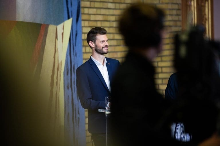 Moxnes takket ja til Sekkingstad-invitasjon