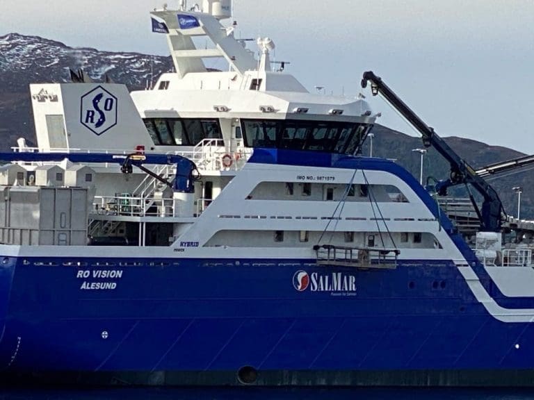 Verdens første hybride brønnbåt på plass hos SalMar: – Det er en effektiv båt