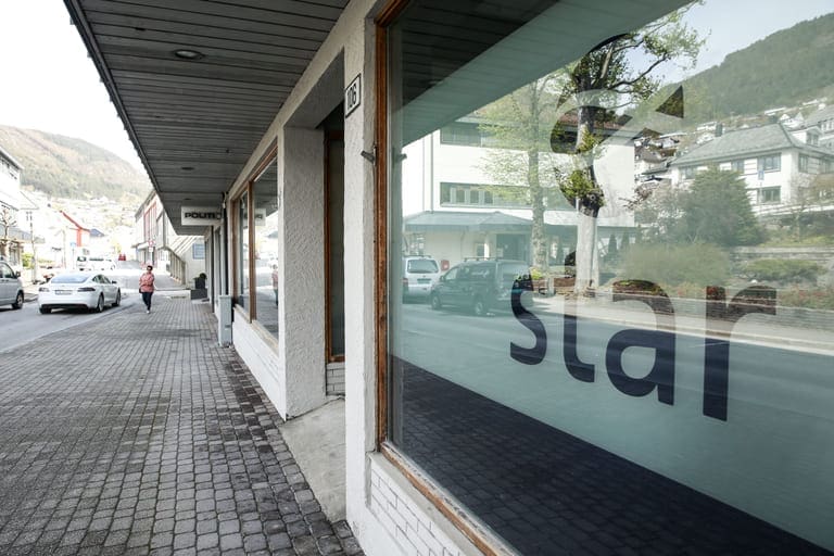 Full stopp i salgsveksten til Star Seafood. Driftsresultatet ble halvert
