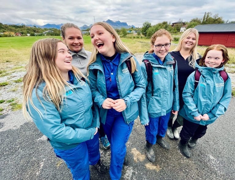 Jenter som studerer havbruk har blitt forbilder for jentene i niende klasse
