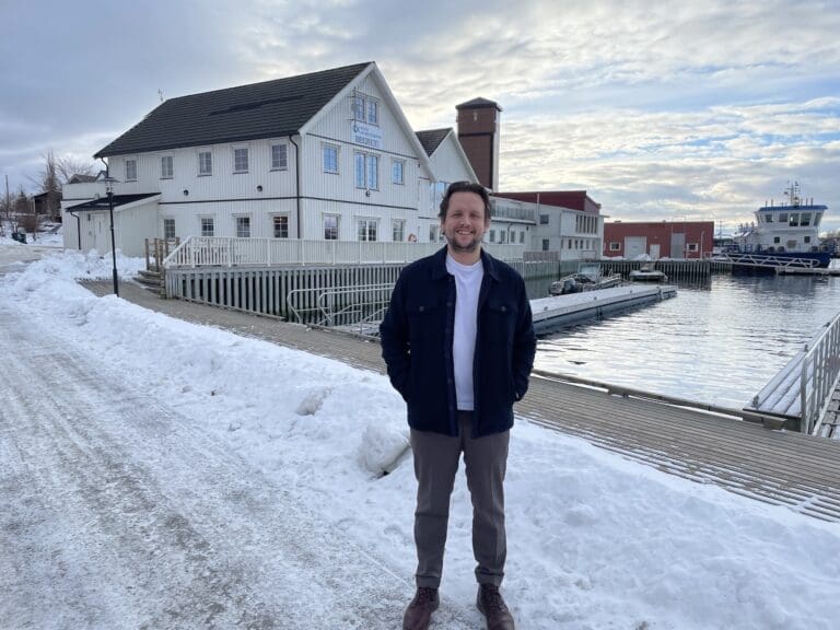 ALEXANDER HALSEN1