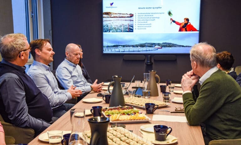 Støre besøkte Rørvik: – Høringsforslaget er etter min mening en avvikling av videreforedling i Norge