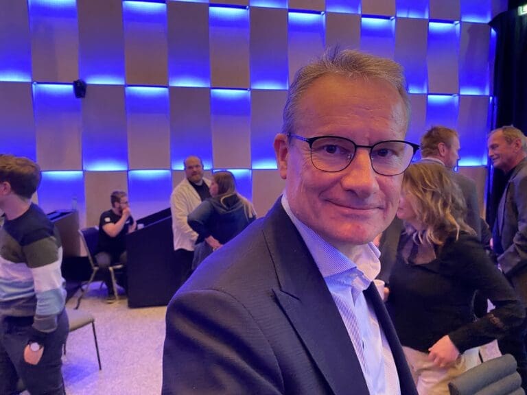 – Dersom det blir opp til næringen å utvikle og innovere, er det en forstandig måte å tenke på