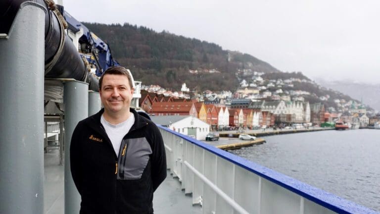 – Hjertet er blått. Ferdig snakka.