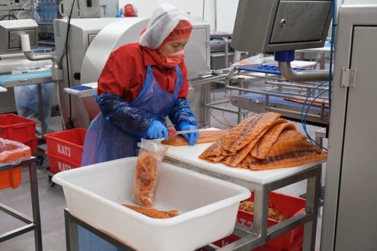 Hofseth vil fryse mer – og tine fisken ute i markedet