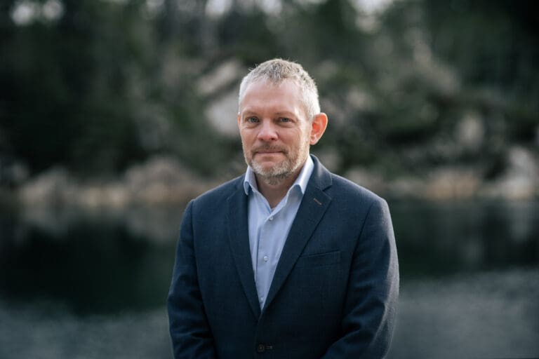 – Foredlinga her vest får endå eit skot for baugen, trass alle festtalane